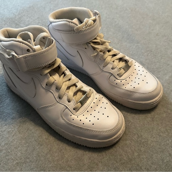 Nike Men’s Air Force 1 High '07 white size 8.5 - Picture 1 of 6